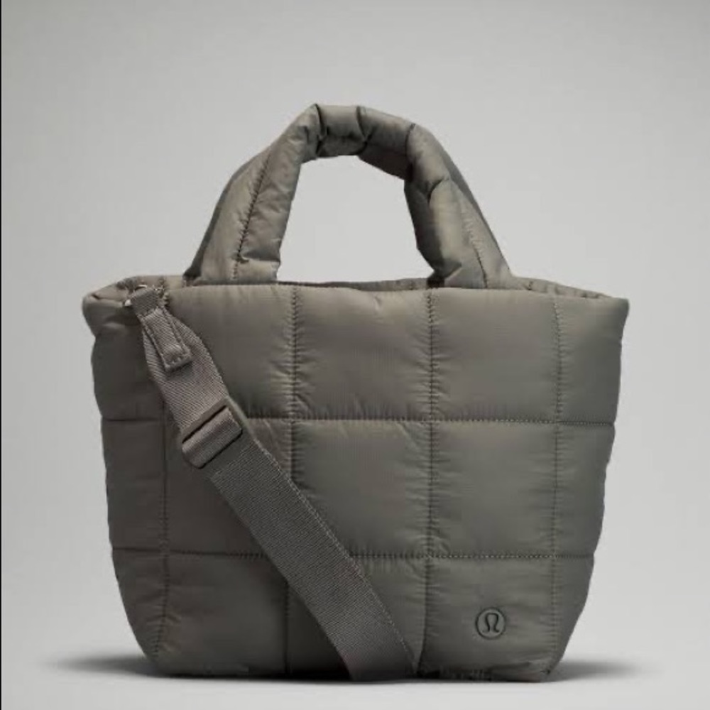 BNWT Grey Sage Quilted Grid Crossbody Bag 5L